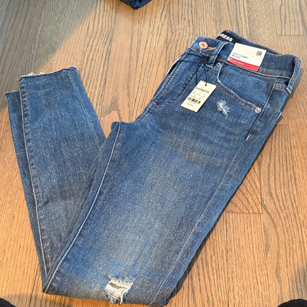 Express Women's Dark Blue Skinny Jeans